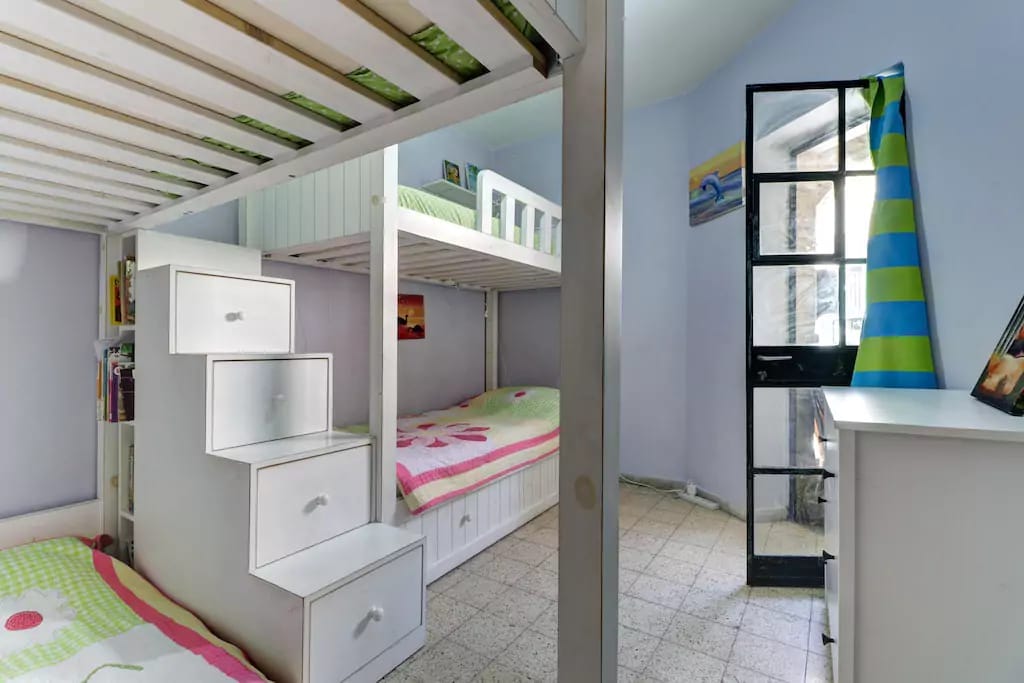 Bunk bed bedroom in 4 bedroom Old City apartment