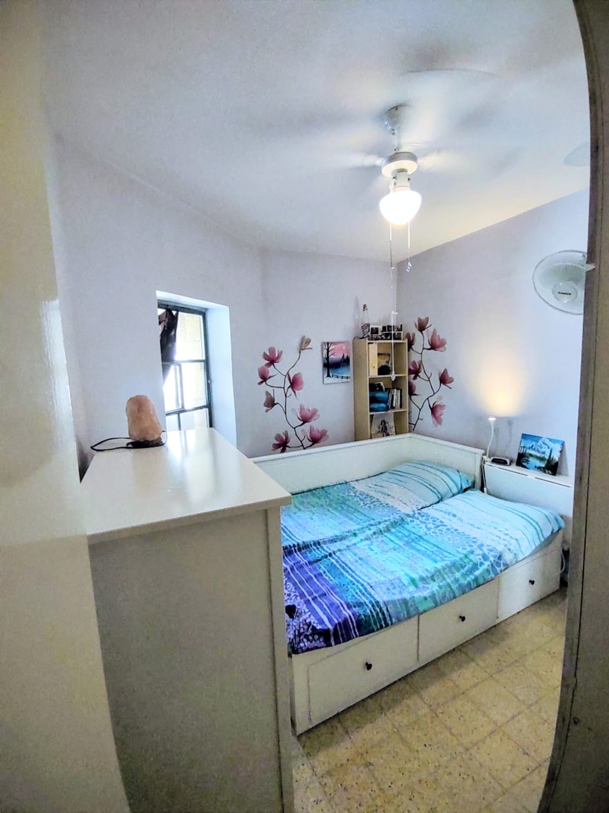 Fourth bedroom in Old City family apartment